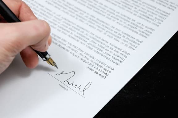 Contract image